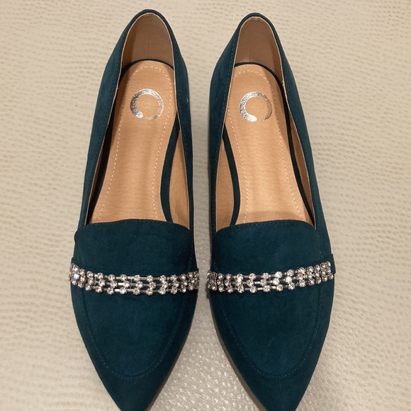 Journee Collection Kyrah Loafer - Picture 5 of 15